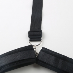 wholesale market of adult toy handcuffs handcuffed back offbeat mouth mouth on behalf of a coffee